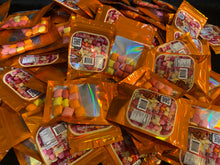 Load image into Gallery viewer, 200mg Original Square Freeze Dried Distillate Infused Candy
